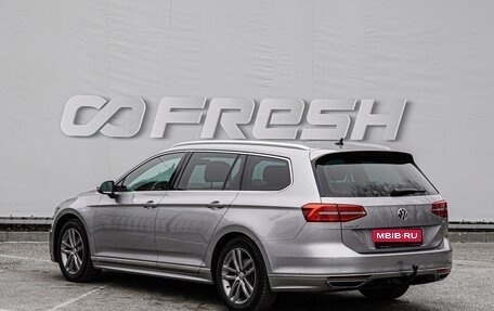 Volkswagen Passat B8 рестайлинг, 2017 год, 1 799 000 рублей, 2 фотография