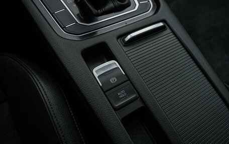 Volkswagen Passat B8 рестайлинг, 2017 год, 1 799 000 рублей, 18 фотография