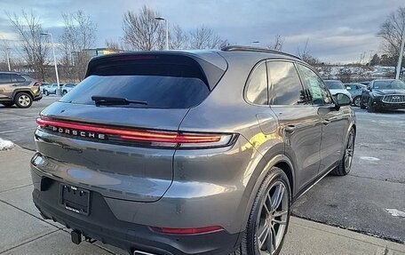 Porsche Cayenne III, 2023 год, 10 400 000 рублей, 3 фотография