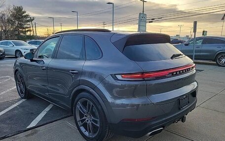 Porsche Cayenne III, 2023 год, 10 400 000 рублей, 2 фотография