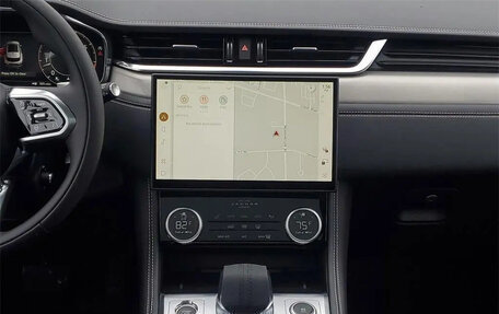 Jaguar F-Pace, 2025 год, 7 184 000 рублей, 9 фотография