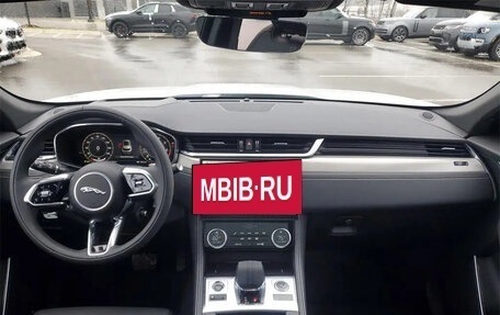 Jaguar F-Pace, 2025 год, 7 184 000 рублей, 11 фотография