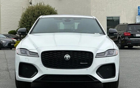 Jaguar XF II, 2024 год, 6 883 000 рублей, 3 фотография