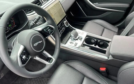 Jaguar XF II, 2024 год, 6 883 000 рублей, 8 фотография