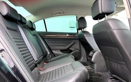 Volkswagen Passat B8 рестайлинг, 2017 год, 1 460 111 рублей, 15 фотография