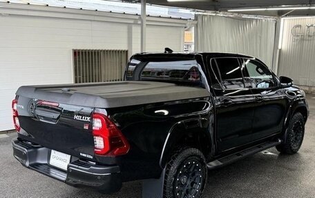 Toyota Hilux VIII, 2023 год, 4 400 000 рублей, 5 фотография