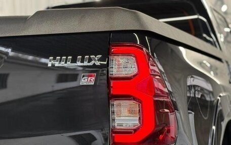 Toyota Hilux VIII, 2023 год, 4 400 000 рублей, 13 фотография