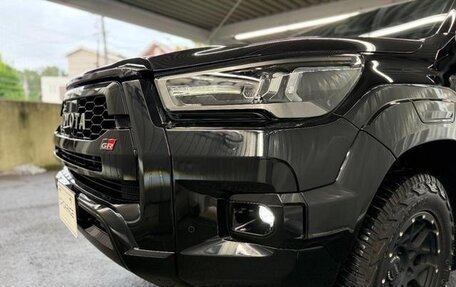 Toyota Hilux VIII, 2023 год, 4 400 000 рублей, 10 фотография