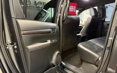 Toyota Hilux VIII, 2023 год, 4 400 000 рублей, 26 фотография