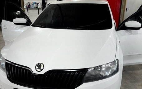 Skoda Rapid I, 2015 год, 1 000 000 рублей, 2 фотография