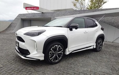 Toyota Yaris Cross, 2022 год, 1 690 000 рублей, 1 фотография
