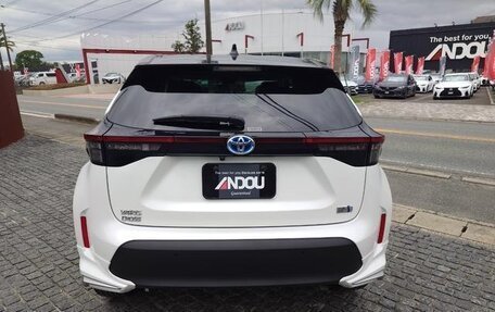 Toyota Yaris Cross, 2022 год, 1 690 000 рублей, 5 фотография