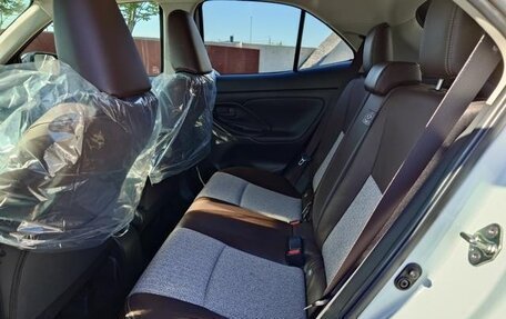 Toyota Yaris Cross, 2022 год, 1 690 000 рублей, 10 фотография