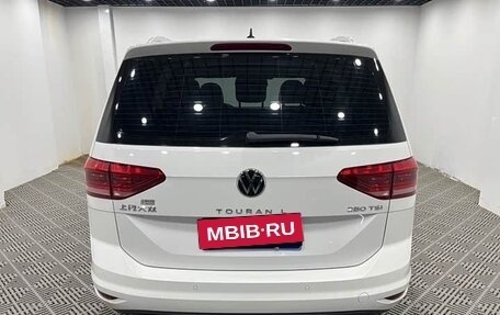 Volkswagen Touran III, 2021 год, 2 000 050 рублей, 5 фотография