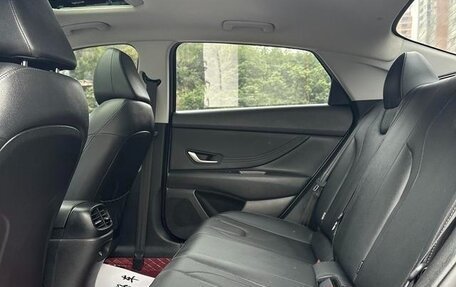 Hyundai Elantra, 2022 год, 1 512 098 рублей, 8 фотография