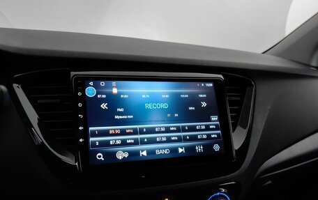 Hyundai Solaris II рестайлинг, 2017 год, 1 222 000 рублей, 14 фотография