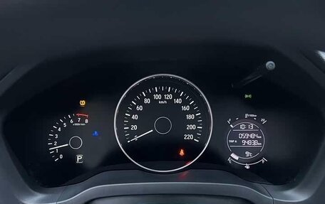 Honda Vezel, 2021 год, 1 800 000 рублей, 8 фотография