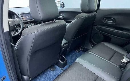 Honda Vezel, 2021 год, 1 800 000 рублей, 14 фотография