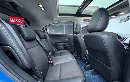 Honda Vezel, 2021 год, 1 800 000 рублей, 16 фотография