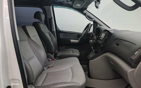 Hyundai Grand Starex Grand Starex I рестайлинг 2, 2009 год, 1 300 000 рублей, 17 фотография