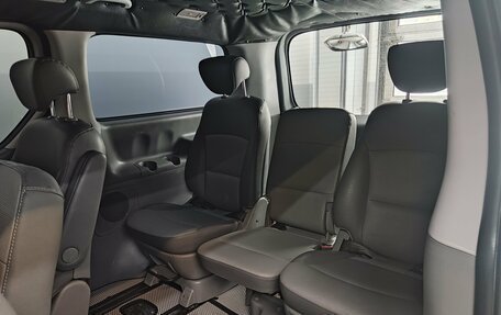 Hyundai Grand Starex Grand Starex I рестайлинг 2, 2009 год, 1 300 000 рублей, 16 фотография