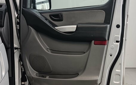 Hyundai Grand Starex Grand Starex I рестайлинг 2, 2009 год, 1 300 000 рублей, 19 фотография