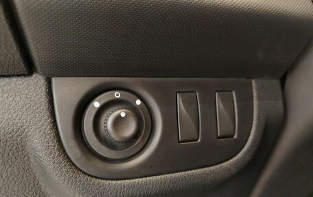 Renault Logan II, 2019 год, 759 000 рублей, 23 фотография