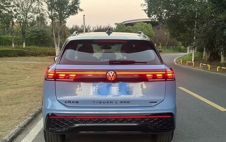 Volkswagen Tiguan, 2024 год, 4 175 000 рублей, 8 фотография