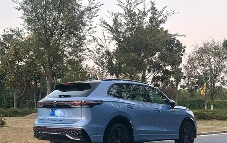 Volkswagen Tiguan, 2024 год, 4 175 000 рублей, 7 фотография