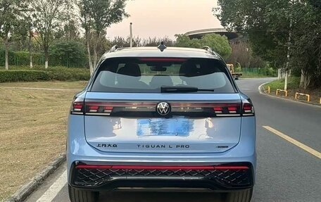 Volkswagen Tiguan, 2024 год, 4 175 000 рублей, 9 фотография