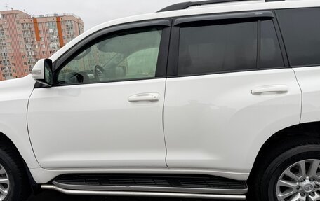 Toyota Land Cruiser Prado 150 рестайлинг 2, 2016 год, 3 400 000 рублей, 7 фотография