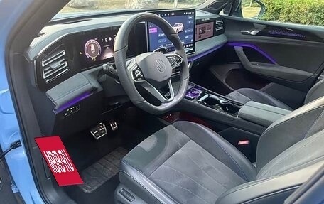 Volkswagen Tiguan, 2024 год, 4 175 000 рублей, 12 фотография