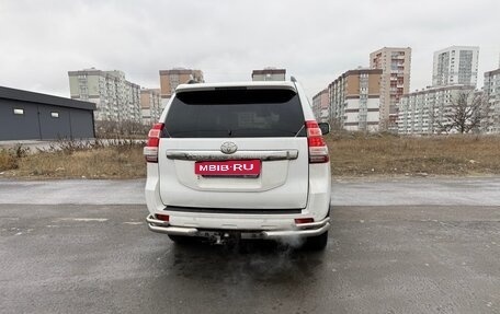 Toyota Land Cruiser Prado 150 рестайлинг 2, 2016 год, 3 400 000 рублей, 5 фотография