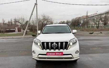Toyota Land Cruiser Prado 150 рестайлинг 2, 2016 год, 3 400 000 рублей, 2 фотография