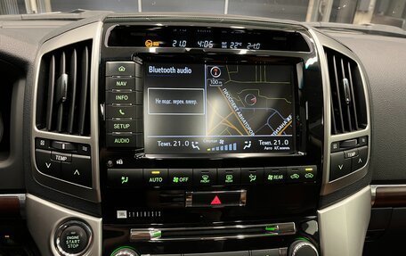 Toyota Land Cruiser 200, 2015 год, 3 750 000 рублей, 24 фотография