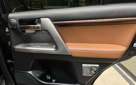 Toyota Land Cruiser 200, 2015 год, 3 750 000 рублей, 17 фотография