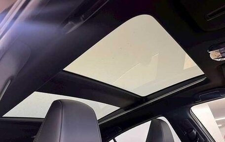 Toyota Harrier, 2020 год, 2 335 000 рублей, 13 фотография