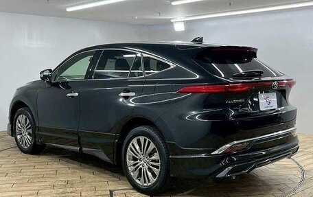 Toyota Harrier, 2020 год, 2 335 000 рублей, 5 фотография