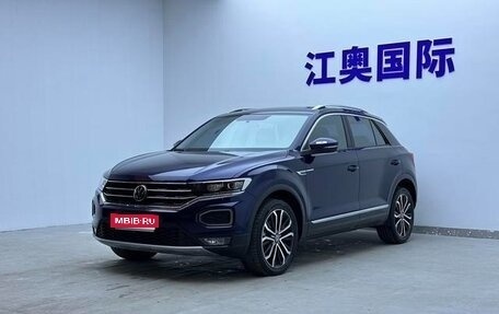 Volkswagen T-Roc I, 2022 год, 1 980 098 рублей, 1 фотография