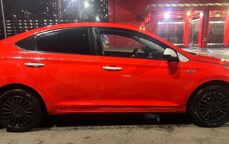 Hyundai Solaris II рестайлинг, 2018 год, 670 000 рублей, 1 фотография