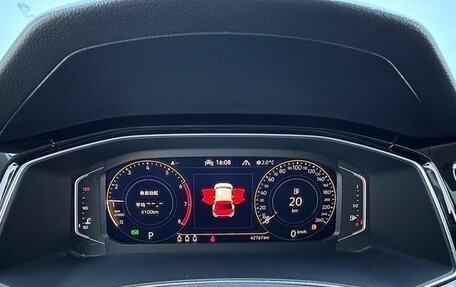 Volkswagen T-Roc I, 2022 год, 1 980 098 рублей, 12 фотография