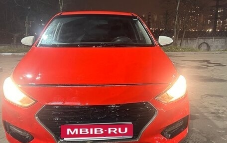 Hyundai Solaris II рестайлинг, 2018 год, 670 000 рублей, 3 фотография