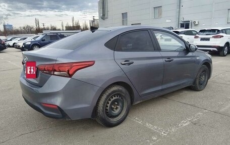 Hyundai Solaris II рестайлинг, 2017 год, 995 000 рублей, 3 фотография