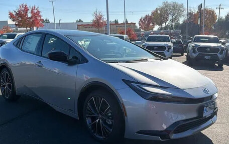 Toyota Prius IV XW50, 2025 год, 4 542 000 рублей, 9 фотография