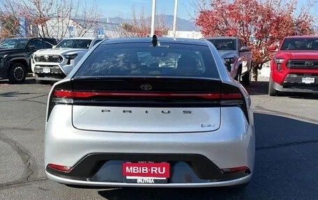 Toyota Prius IV XW50, 2025 год, 4 542 000 рублей, 5 фотография