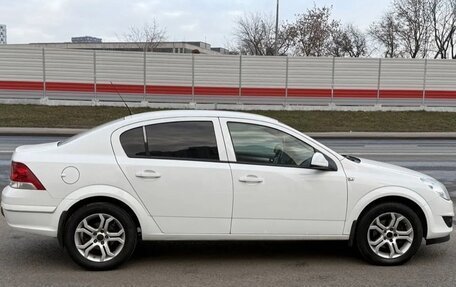 Opel Astra H, 2011 год, 575 000 рублей, 4 фотография