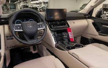 Toyota Land Cruiser, 2025 год, 16 200 000 рублей, 7 фотография