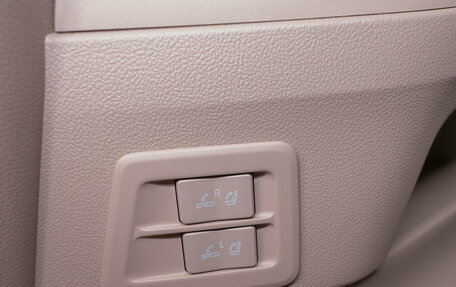 Toyota Land Cruiser, 2025 год, 16 200 000 рублей, 18 фотография