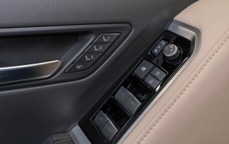 Toyota Land Cruiser, 2025 год, 16 200 000 рублей, 21 фотография