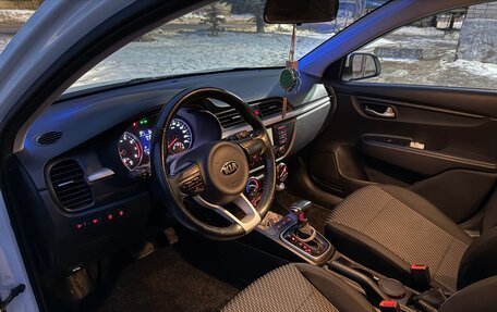 KIA Rio IV, 2018 год, 1 350 000 рублей, 5 фотография